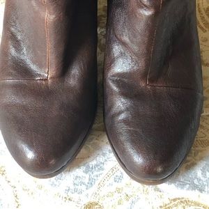 Classic Newbury Rag & Bone bootie in size 8